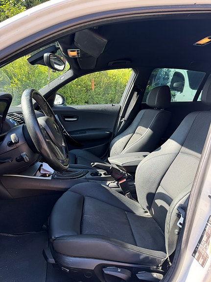 BMW 120d 3 of 5