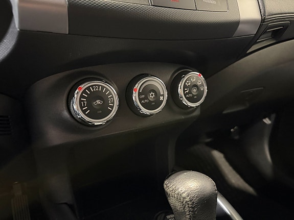 Mitsubishi Outlander 18 of 20