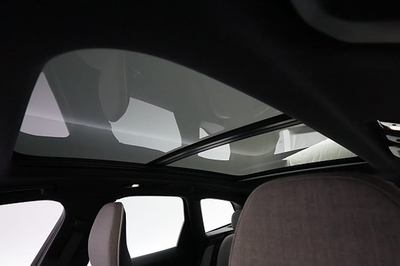 Volvo XC60 16 of 26