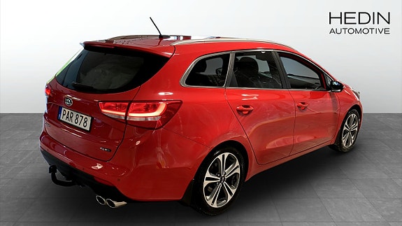 Kia Ceed 2 of 5