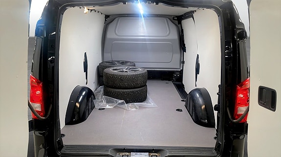 Mercedes-Benz Vito 119 14 of 15