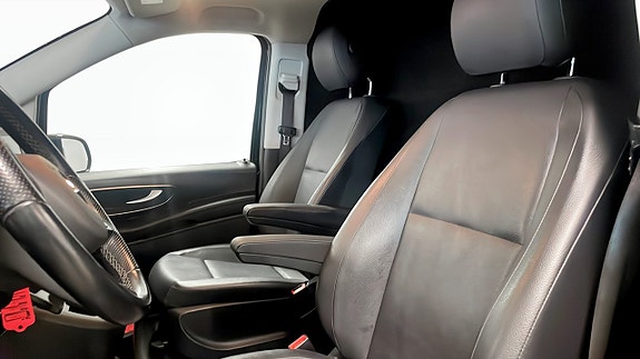 Mercedes-Benz Vito 119 8 of 15
