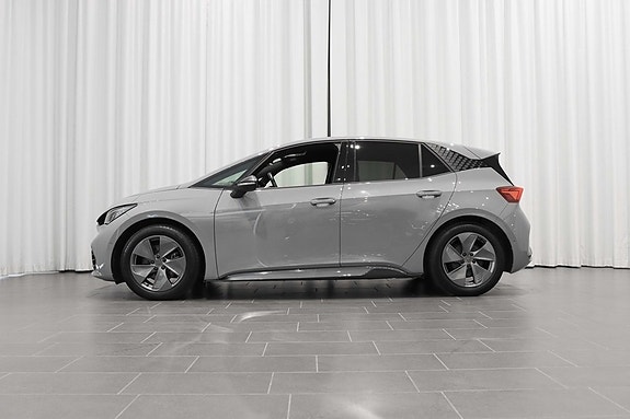 Cupra Born 2 of 5