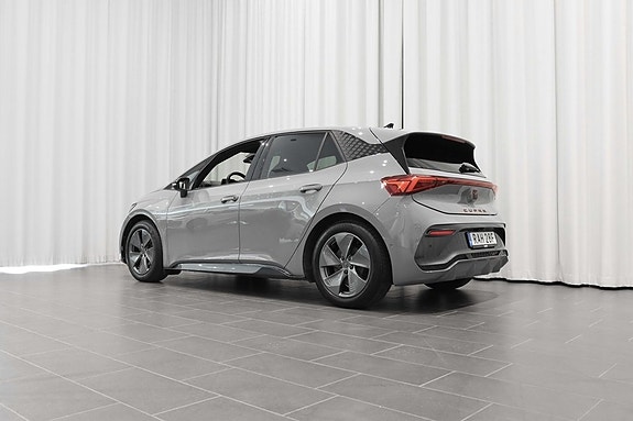 Cupra Born 3 of 5