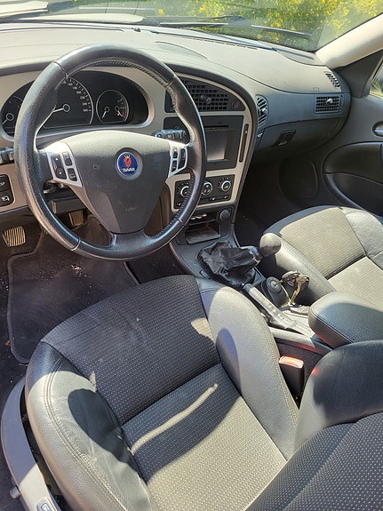 Saab 9-5 2 of 5