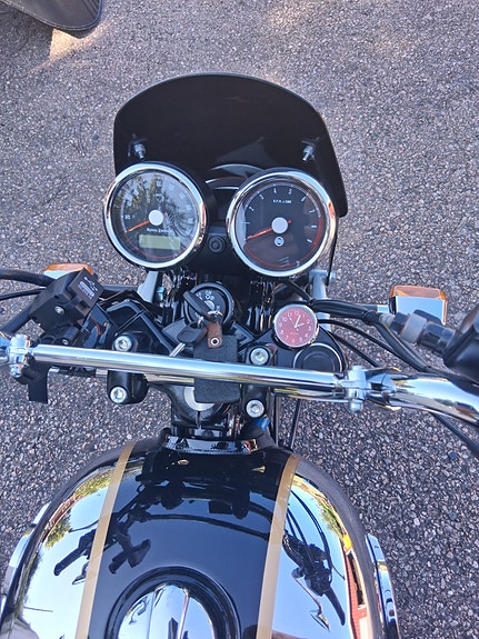 Royal Enfield INTERCEPTOR INT 650 3 of 4