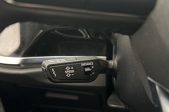 Audi Q3 15 of 30