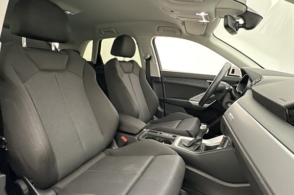 Audi Q3 10 of 30