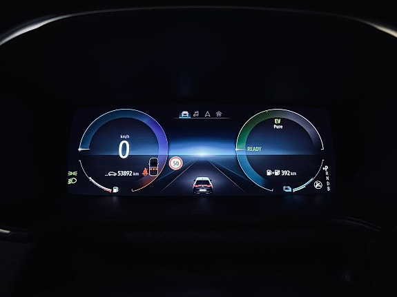 Renault Megane E-Tech 12 of 19