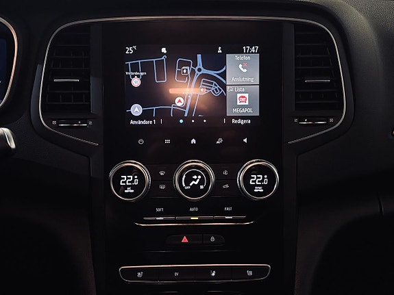 Renault Megane E-Tech 10 of 19