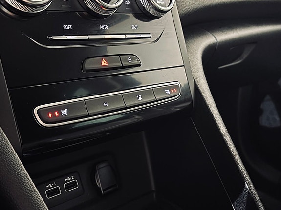 Renault Megane E-Tech 16 of 19