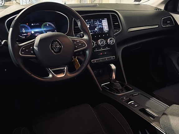 Renault Megane E-Tech 7 of 19