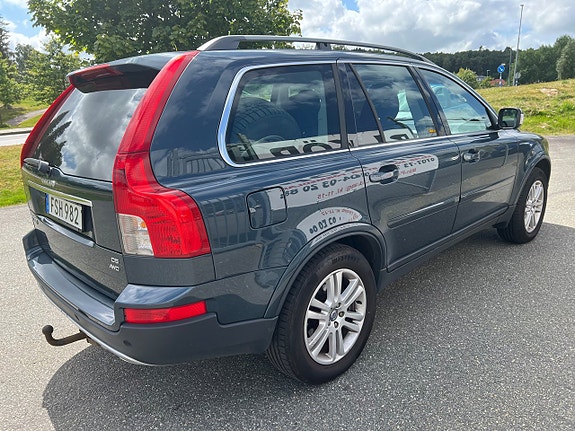 Volvo XC90 3 of 6