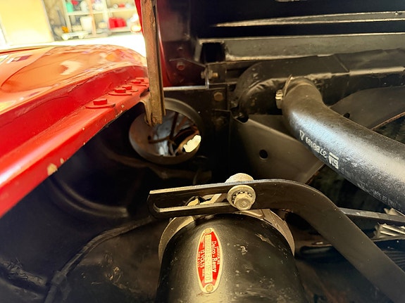Chevrolet Corvette 24 of 27