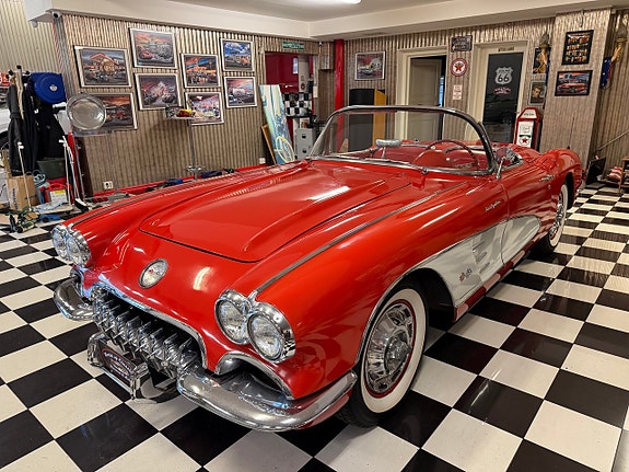 Chevrolet Corvette 7 of 27