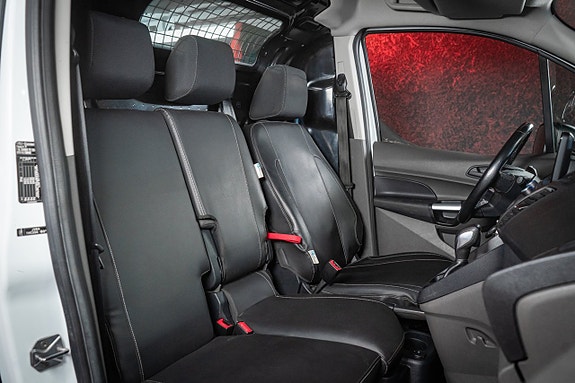 Ford Transit Connect 25 of 30