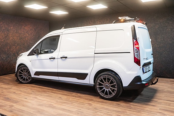 Ford Transit Connect 9 of 30