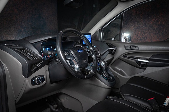 Ford Transit Connect 14 of 30