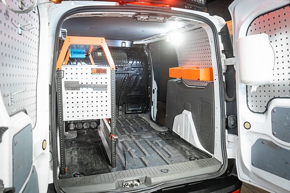Ford Transit Connect 26 of 30