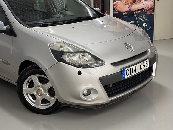 Renault Clio 2 of 10