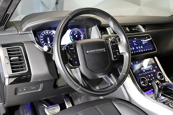 Land Rover Range Rover Sport 15 of 25