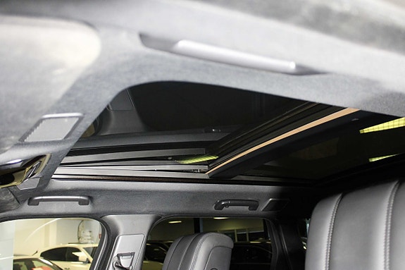 Land Rover Range Rover Sport 16 of 25