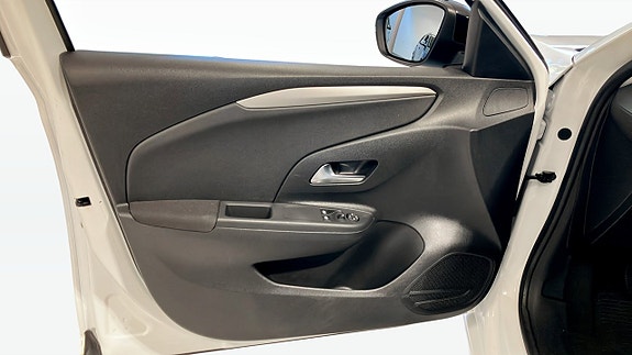 Opel Corsa 11 of 15