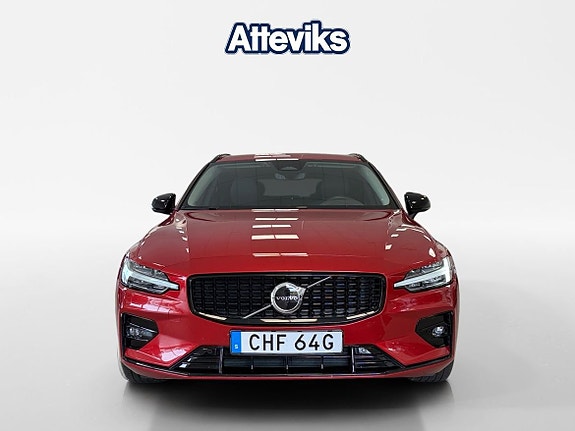 Volvo V60 2 of 5