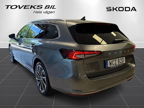 Skoda Superb 5 of 5