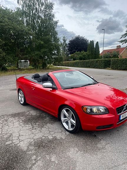 Volvo C70 4 of 5