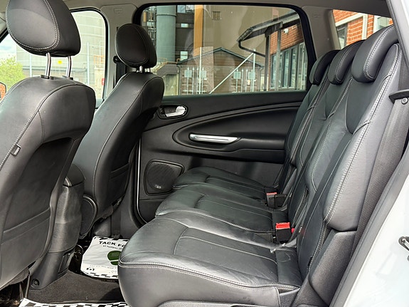 Ford S-MAX 8 of 18
