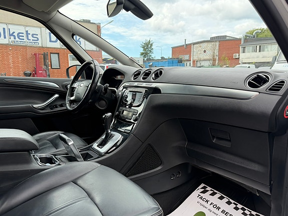 Ford S-MAX 11 of 18
