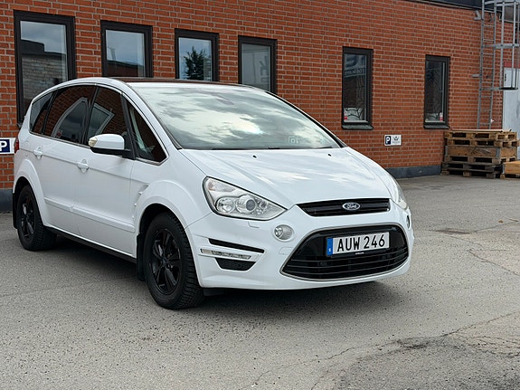 Ford S-MAX 3 of 5