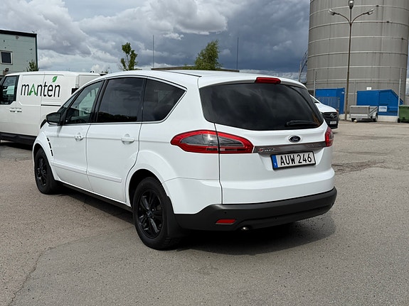 Ford S-MAX 6 of 18