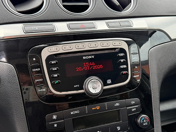 Ford S-MAX 13 of 18