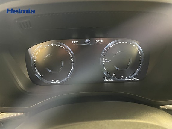 Volvo XC60 15 of 19