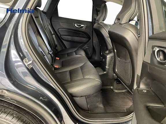 Volvo XC60 12 of 19