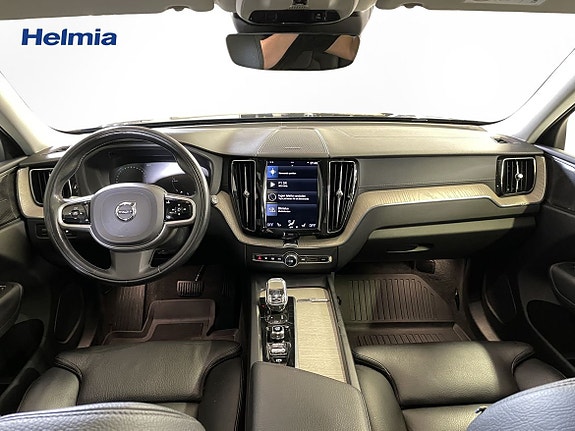 Volvo XC60 13 of 19