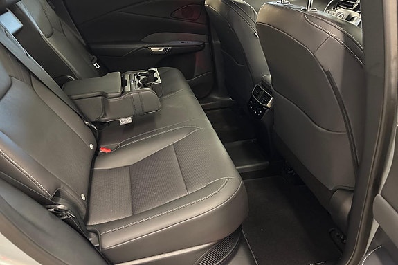 Lexus RX450h 18 of 26