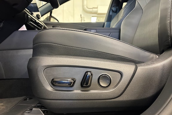 Lexus RX450h 26 of 26