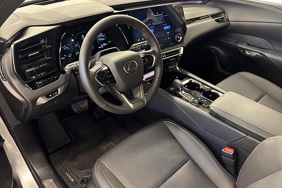 Lexus RX450h 10 of 26
