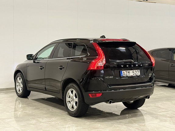 Volvo XC60 3 of 5