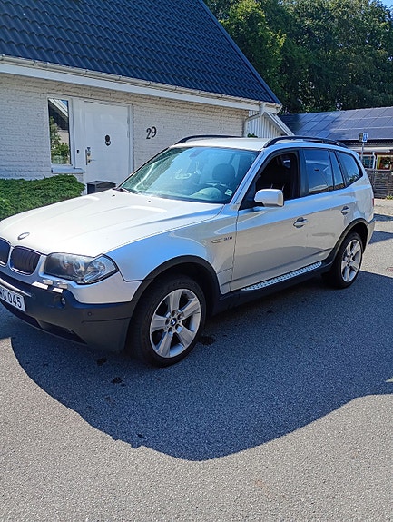 BMW X3 3 of 9