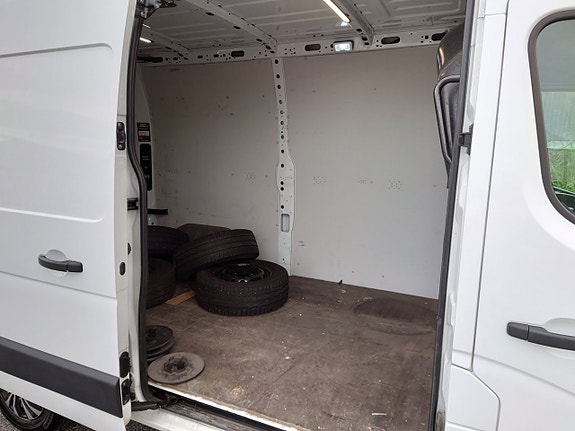 Renault Master 11 of 12