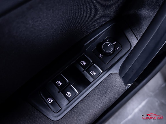 Volkswagen Tiguan 27 of 27