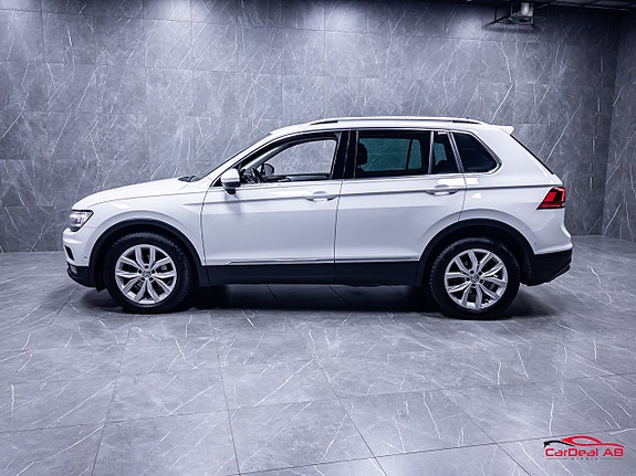 Volkswagen Tiguan 4 of 27