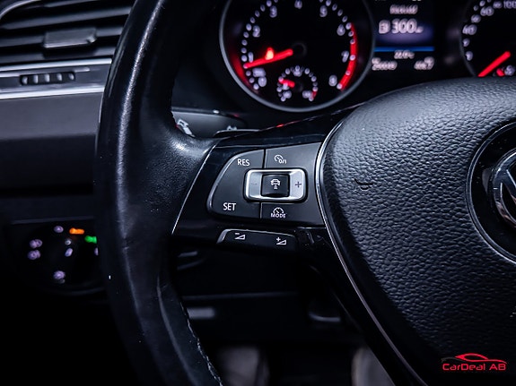Volkswagen Tiguan 19 of 27