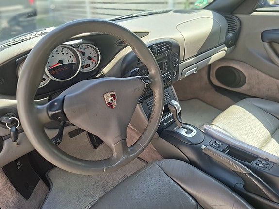 Porsche Boxster S 6 of 9