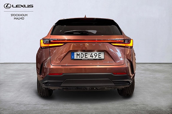 Lexus NX450h+ 4 of 27