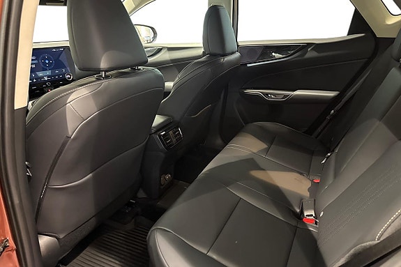 Lexus NX450h+ 11 of 27